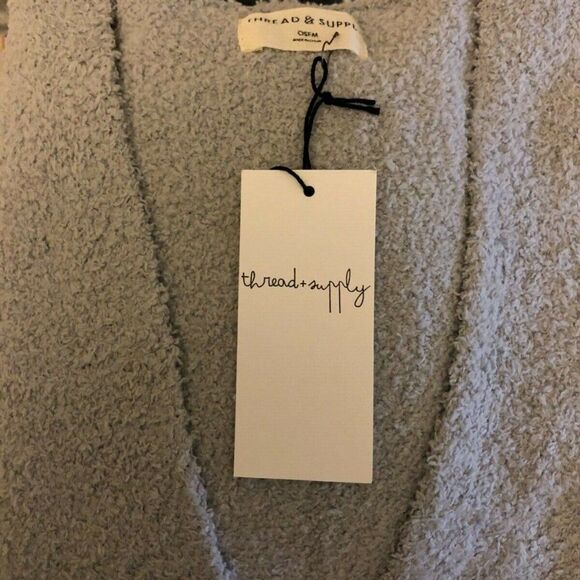 Thread & Supply Sweater Cardigan soft fuzzy women’s one size fits all NEW - Picture 4 of 14